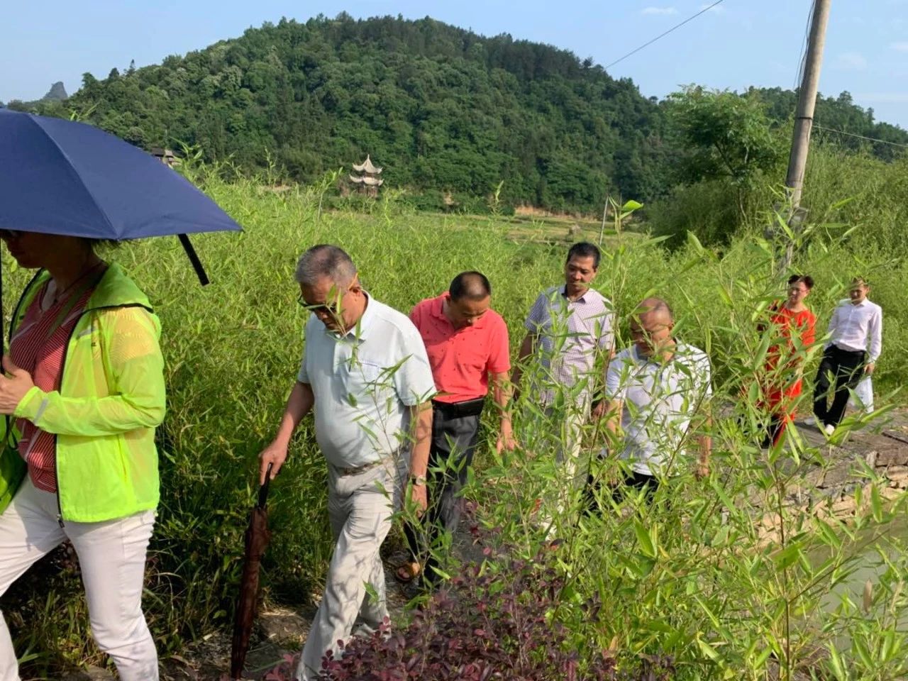 董事長(zhǎng)唐樹松 尋紅色記憶，憶鄧恩銘波瀾一生